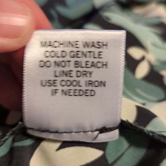 RYAN Wythe 1X lightweight top capped sleeves hides flaws summer greenery - Picture 11 of 11